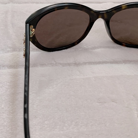 Vintage Chanel Tortoise Shell Camellia Sunglasses Brown - Picture 9 of 14